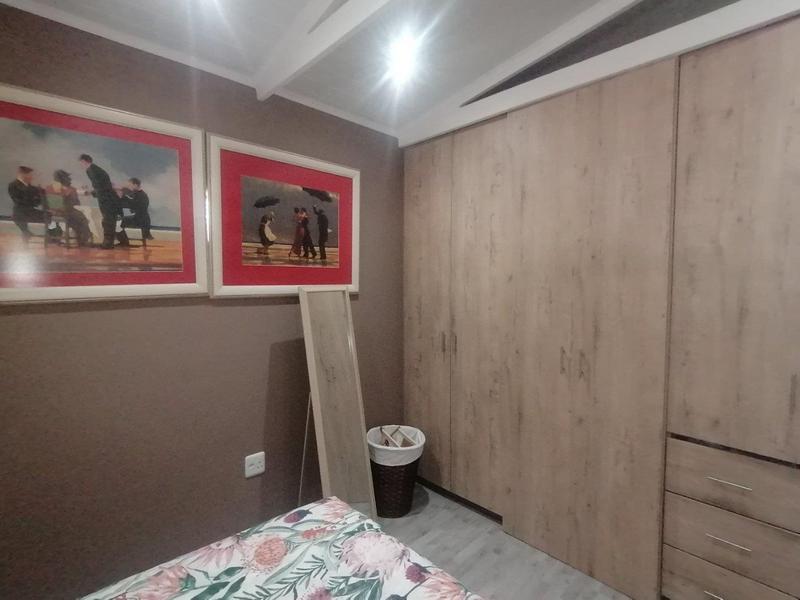 2 Bedroom Property for Sale in Bergsig Western Cape